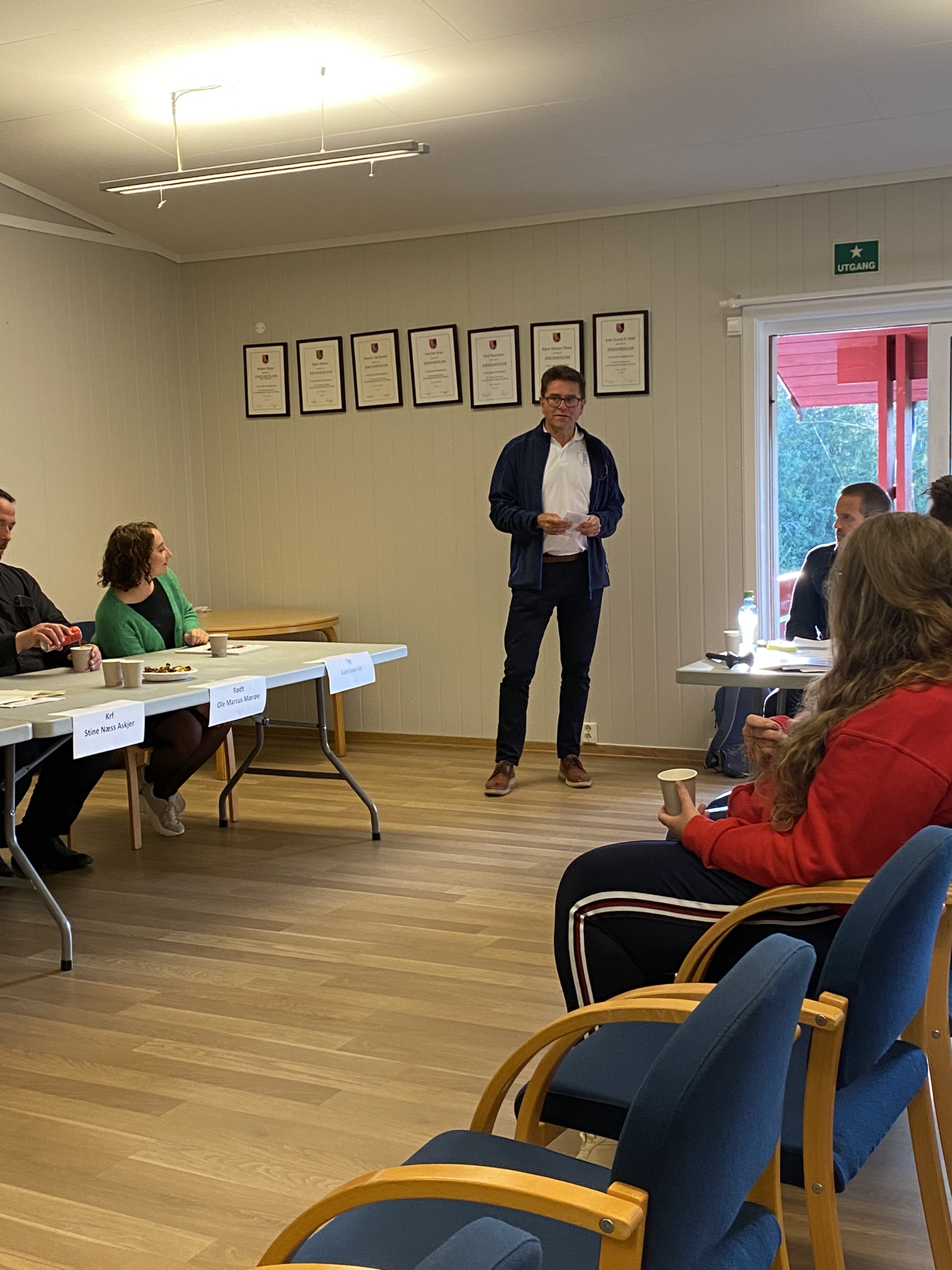 Leder i Tønsberg Idrettsråd John Sverre Dahl ønsket velkommen