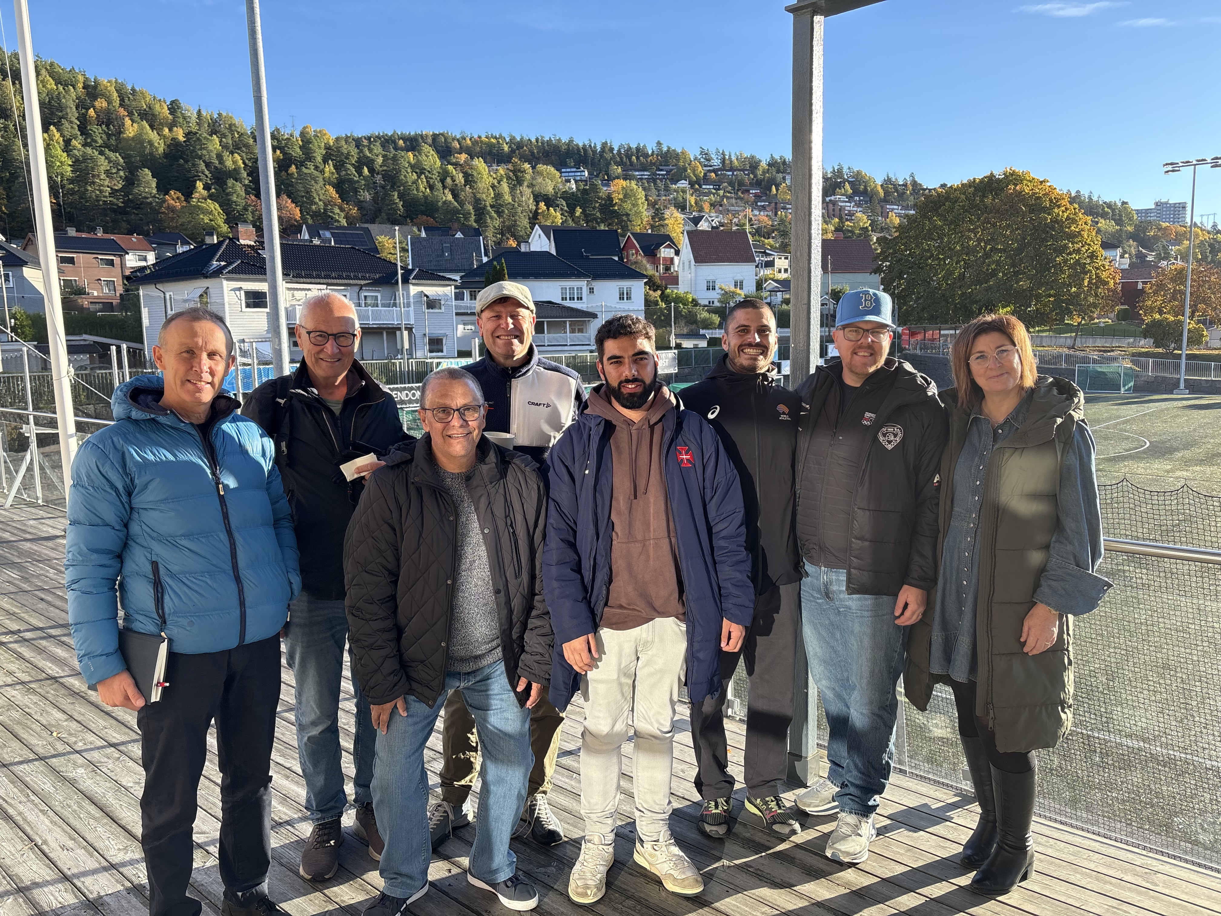 Fra venstre:
Rune Solberg (daglig leder Drm idrettsråd), Yngve Carlsson(seniorforsker), Vitor Reis (SMIL), Øyvind Thorsen (Viken idrettskrets), Diogo Antunes(SMIL), Hugo Pereira(SMIL), Ola Apenes(tidligere daglig leder DBK) og Sissi Hafskjold(samfunnsutvikler Drm idrettsråd)